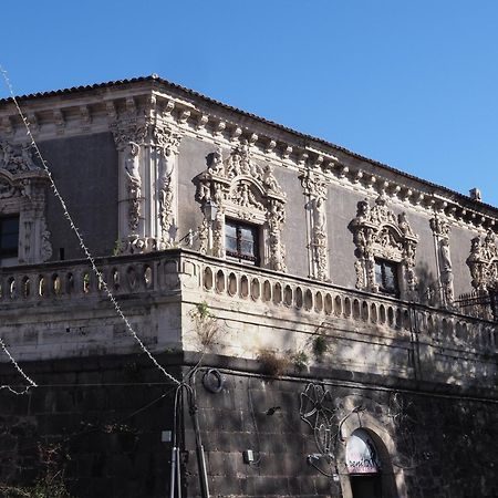 Deodato Guest House Catania Bagian luar foto