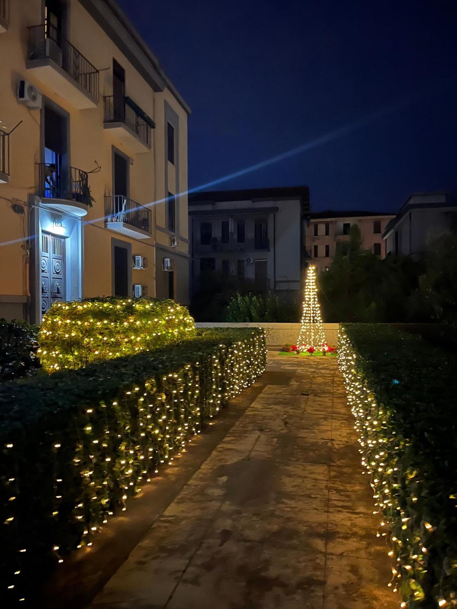 Deodato Guest House Catania Bagian luar foto