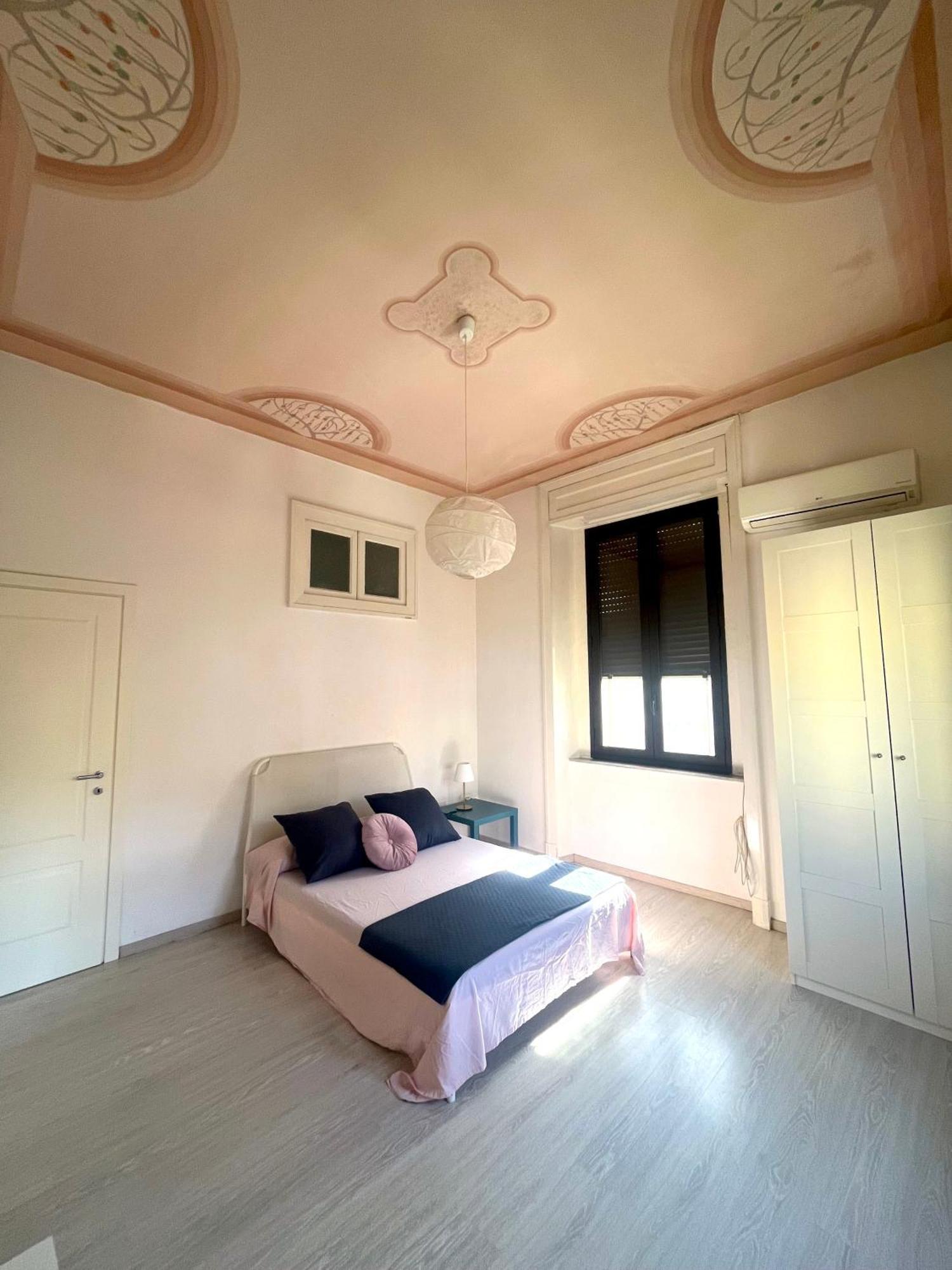 Deodato Guest House Catania Bagian luar foto