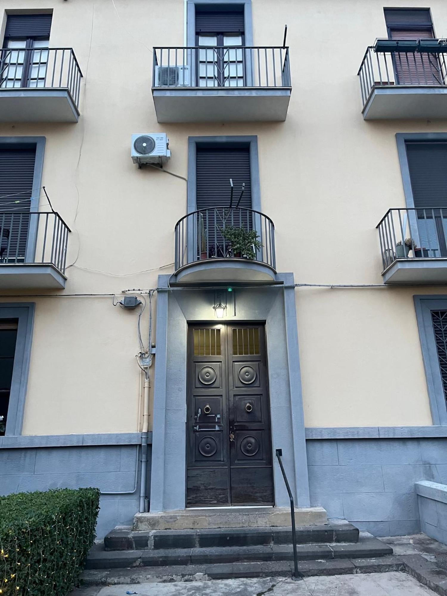 Deodato Guest House Catania Bagian luar foto