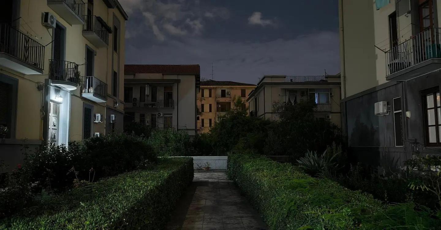 Deodato Guest House Catania Bagian luar foto