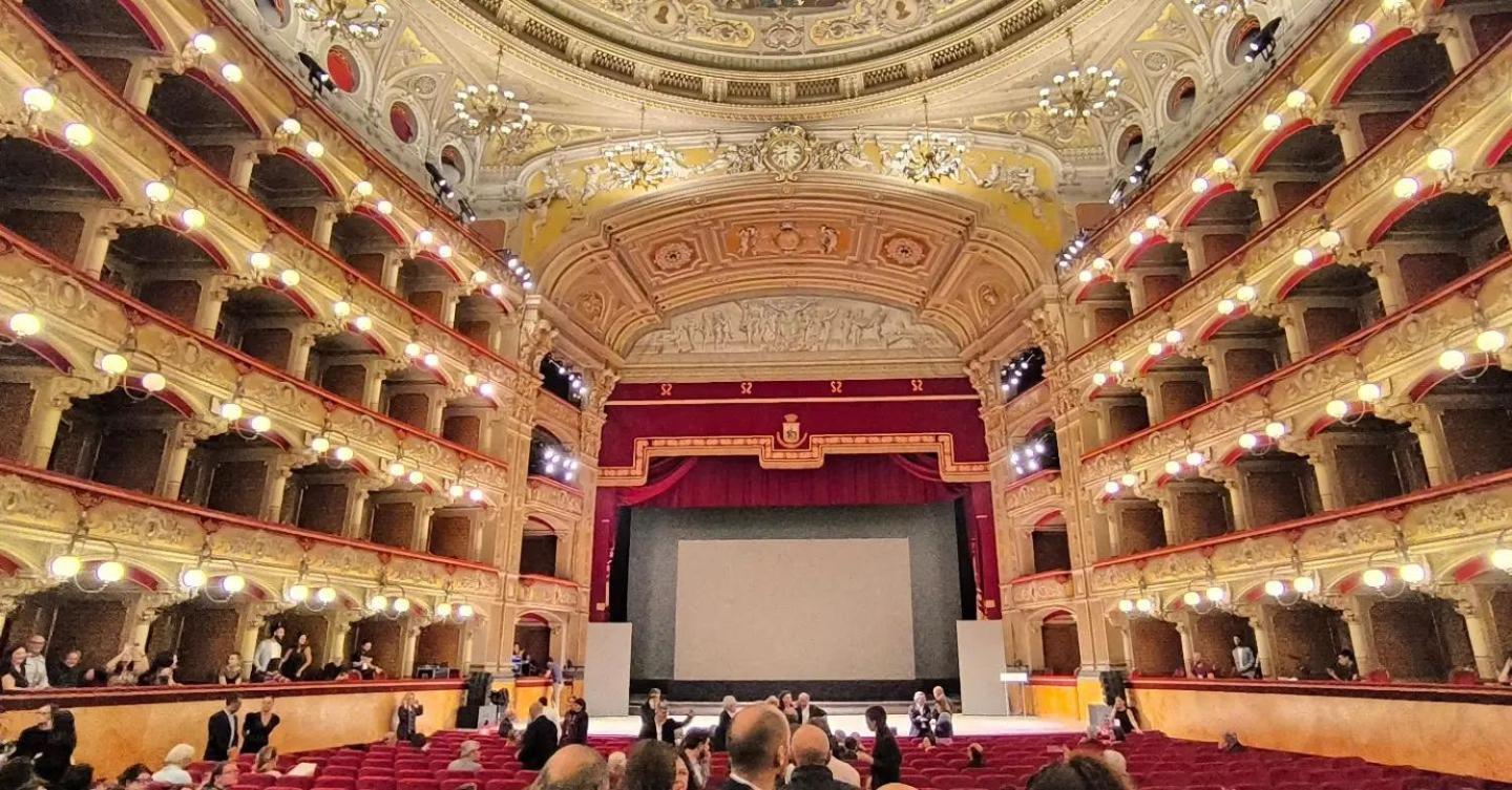 Deodato Guest House Catania Bagian luar foto